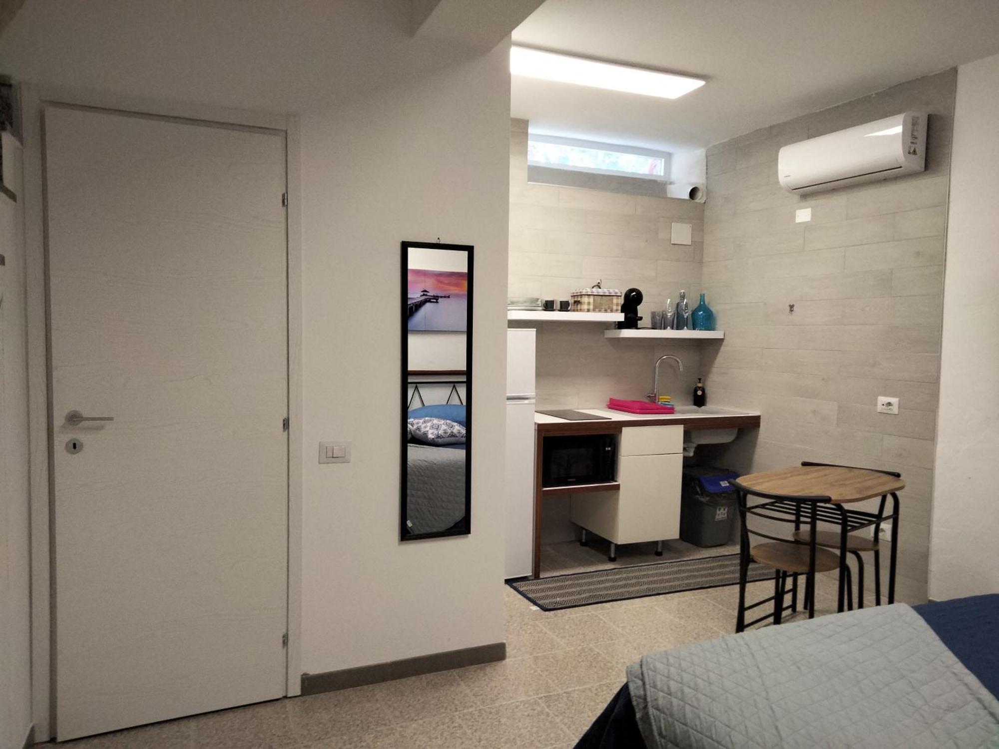 La Cantina Mini Appartamento Elmas Esterno foto